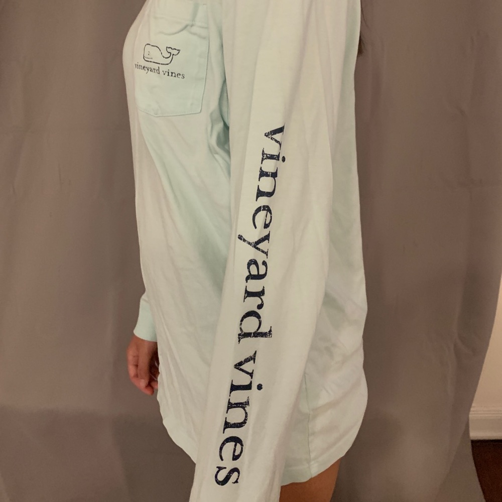 Long sleeve vineyard vines t-shirt